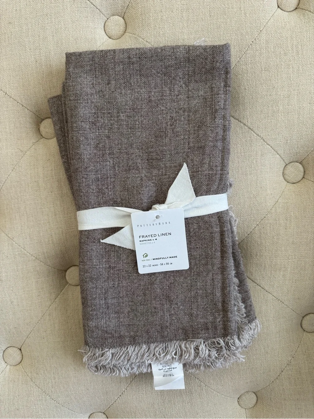 POTTERY BARN SET OF 4 FRAYED LINEN NAPKINS - NEW